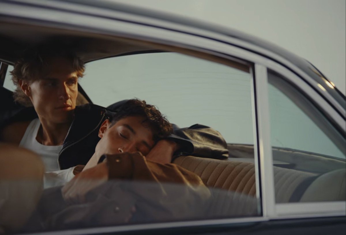 bilja 🌟 tweet media