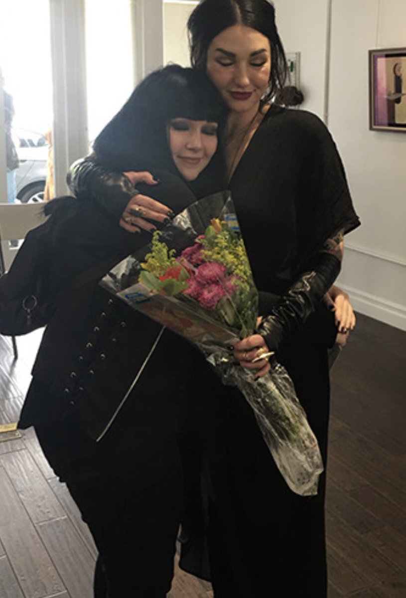 lindsay 🧨 tweet media