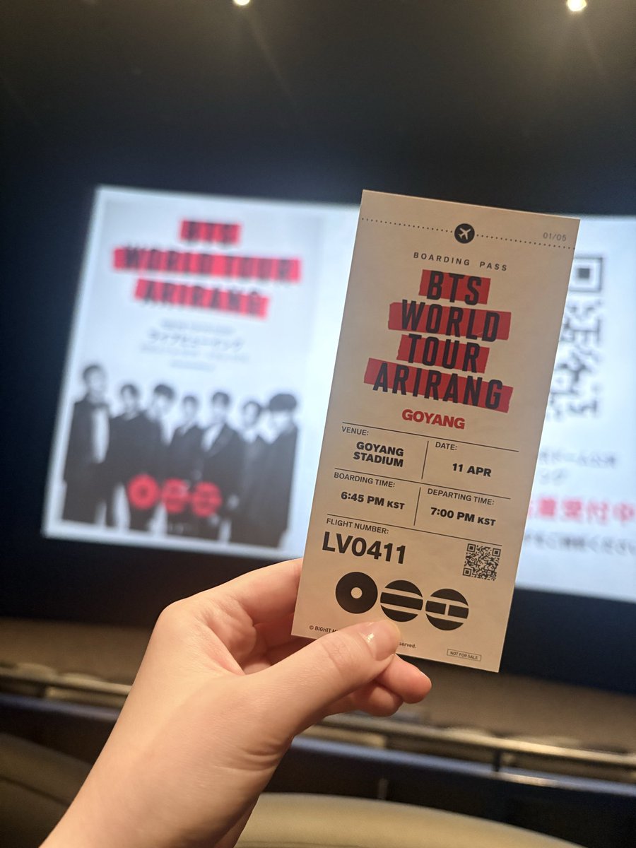 映画館の席があまりにも特等席で、初ライブビューイングがこんなにも良くていいのですかと言うほど凄かった。
こんなにもたくさんの人に愛されてるアーティストを映画館で見れたことに感謝🙏´-

 #BTS_WORLDTOUR_ARIRANG映画館で体感