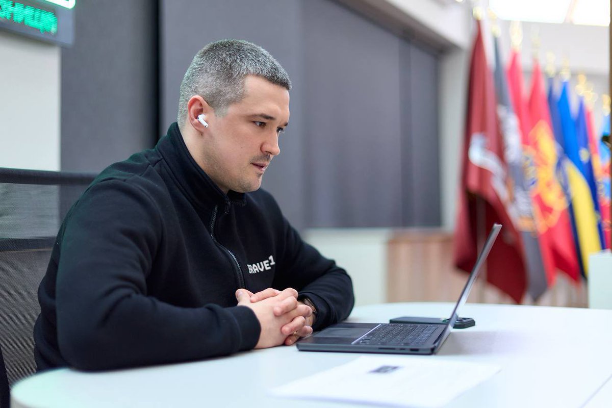 Dzis Maksym tweet media