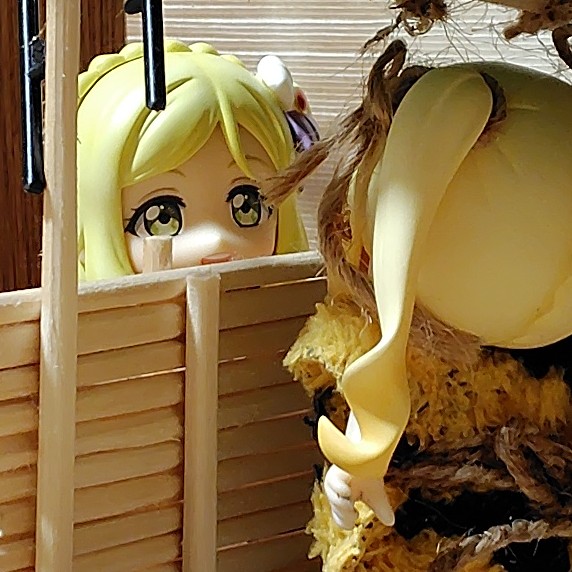 避難中のところ悪いんだけど、
占いコーナーの店番やってくれないかな。

ヒマでしょ？
 #キューポッシュ