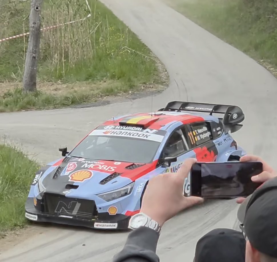 oudkerk30's tweet image. WRC Rally de Croacia – mañana del sábado hasta SS12 / Sami Pajari (Toyota GR Yaris Rally 1) continúa al frente. En WRC2 Yohan Rossel lidera con su Lancia Ypsilon Rally2 HF Integrale. Nota: diarioautomotor.blogspot.com/2026/04/wrc-ra… #WRC2026 #Croacia2026