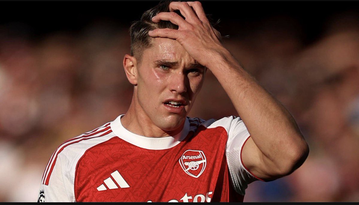 pwettyholarmi tweet media