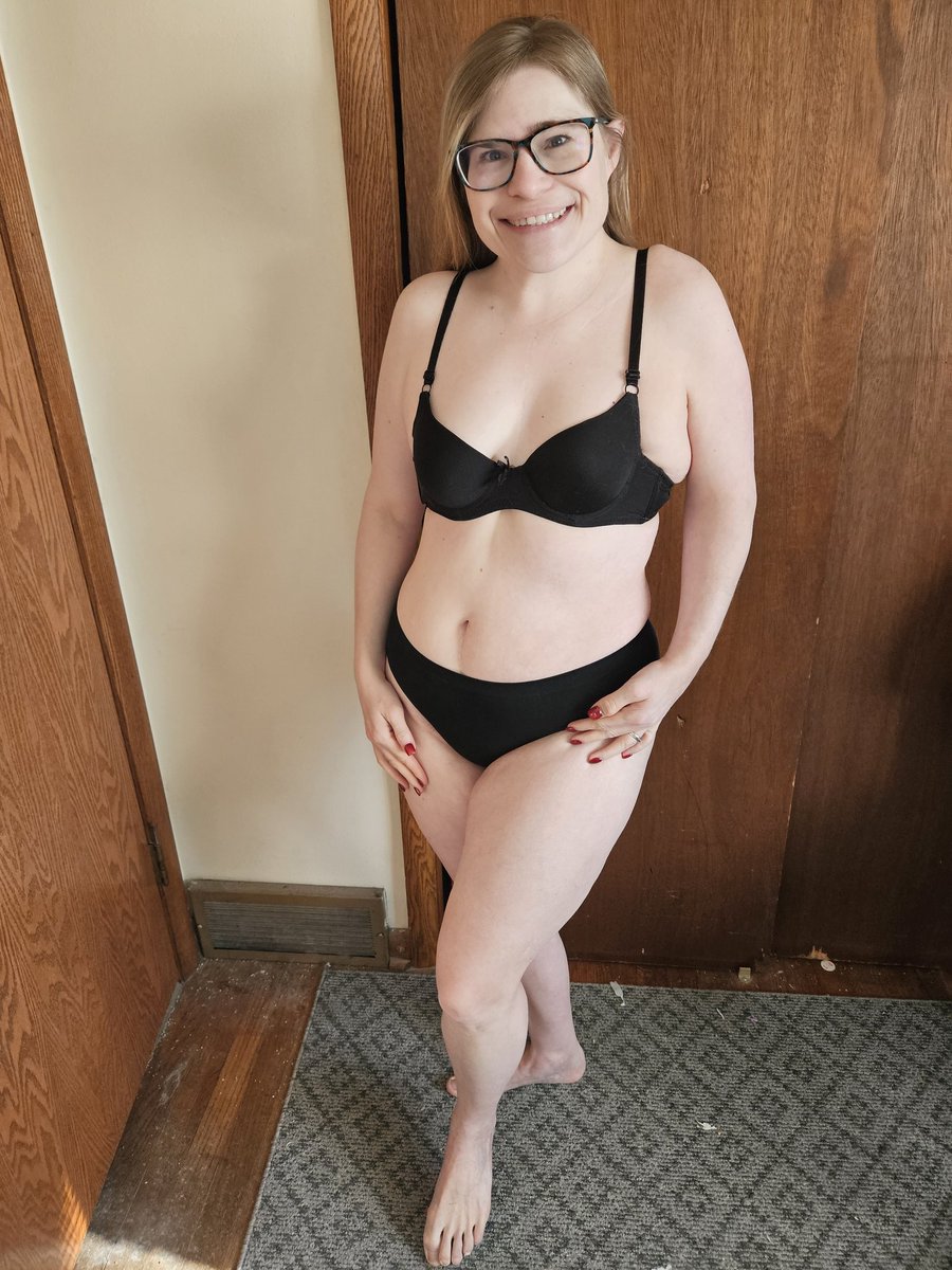 Christykitten. tweet media