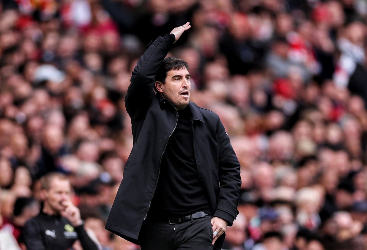 عمرو tweet media