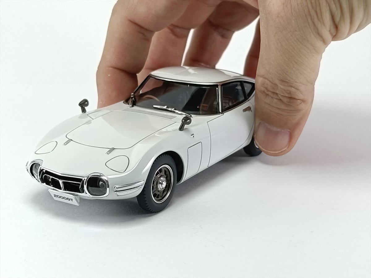 楽2000GT 完成-1
楽プラ 1/32 トヨタ2000GT完成！
素組の状態では少々物足らない感じも塗装をしっかりやればガラッとイメージが変わりました
実車の特徴をよく捉えたボディ形状で大きな加工なしでリアルに仕上がりました～♪
#アオシマアンバサダー
#アオシマ
#ガンプラジオ
↓続きます↓