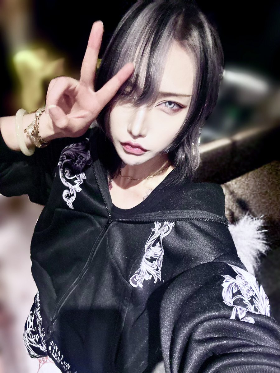 情緒不安定な皇ｻﾝ tweet media