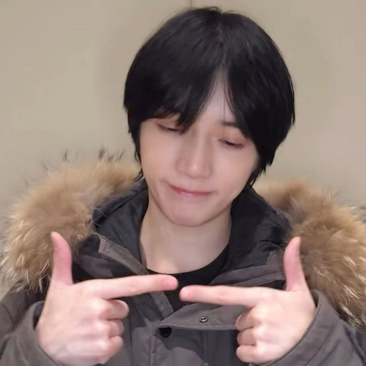 Oiya deng wkwkwkwkwk maaf gaiss aku lali 🙏🏻🙏🏻🙏🏻

Dah yuk kita open follow sekarang