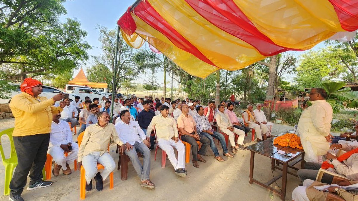 girishyadavbjp's tweet image. आज जौनपुर के दिदखोरा में विकास कार्यों की कड़ी में एक नया अध्याय जुड़ा। 'कृषि विपणन योजना' के अंतर्गत ₹60.50 लाख की लागत से नवनिर्मित 'चोलई का पूरा बस्ती सम्पर्क मार्ग' का विधिवत लोकार्पण किया !

#BJPUP #JaunpurDevelopment #Infrastructure #सबका_साथ_सबका_विकास