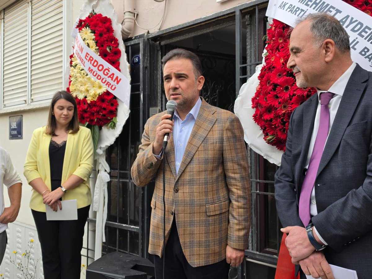 BaybaturMurat's tweet photo. İzmir Çerkes Kültür Merkezi Öğrenci ve Misafir Konukevi’nin açılışını gerçekleştirdik.

Kendi kültürümüzün izini taşıyan, dayanışmayı büyüten bu kıymetli eserin hayata geçmesinde emeği olan herkese teşekkür ediyorum.

Hayırlı olsun. https://t.co/yD0XXnj9sG