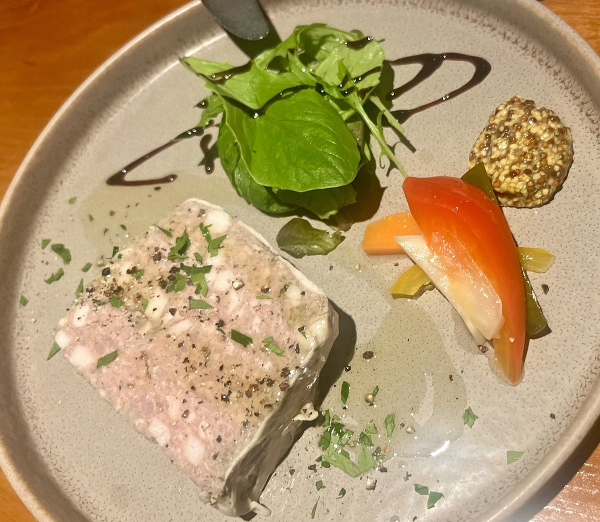 るいびー tweet media