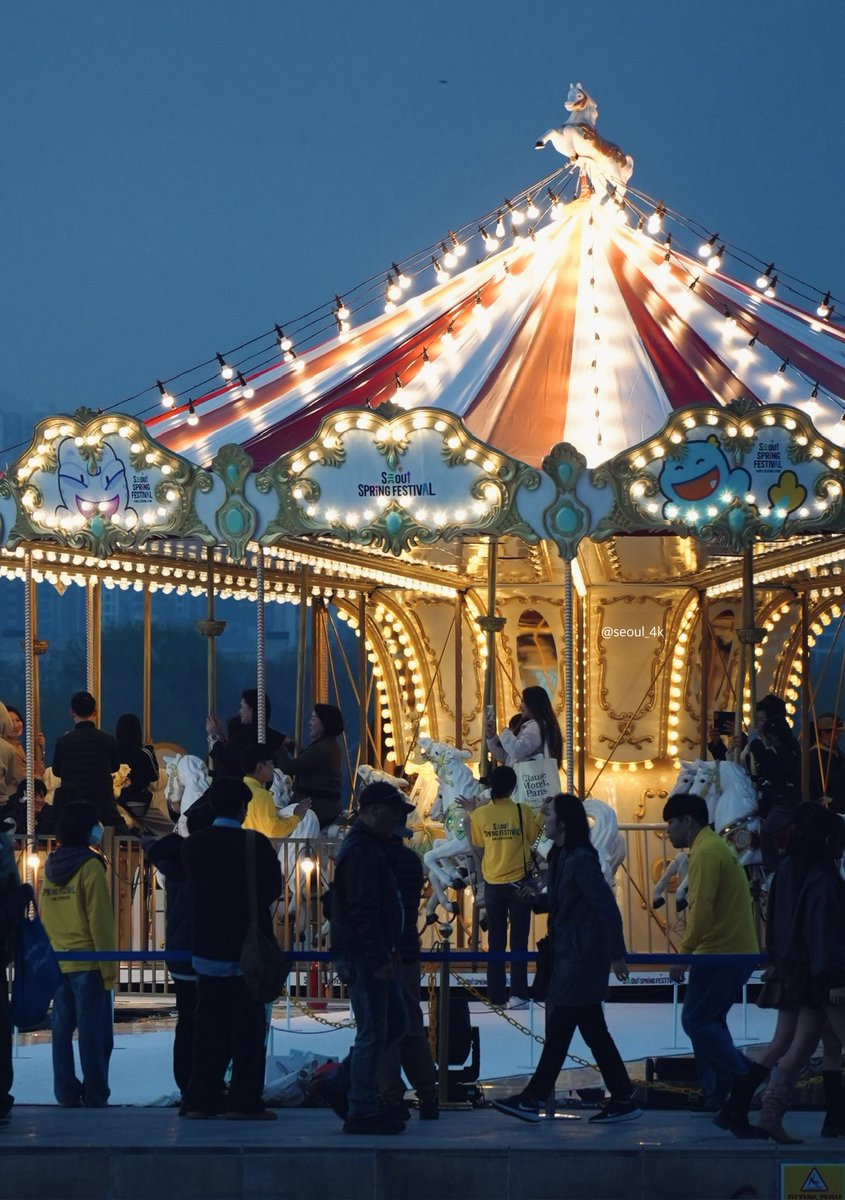 seoul_4k's tweet image. 한강 회전목마 🎠
/ Hangang Carousel

#회전목마 #carousel #seoultrip #hangang #nightview
