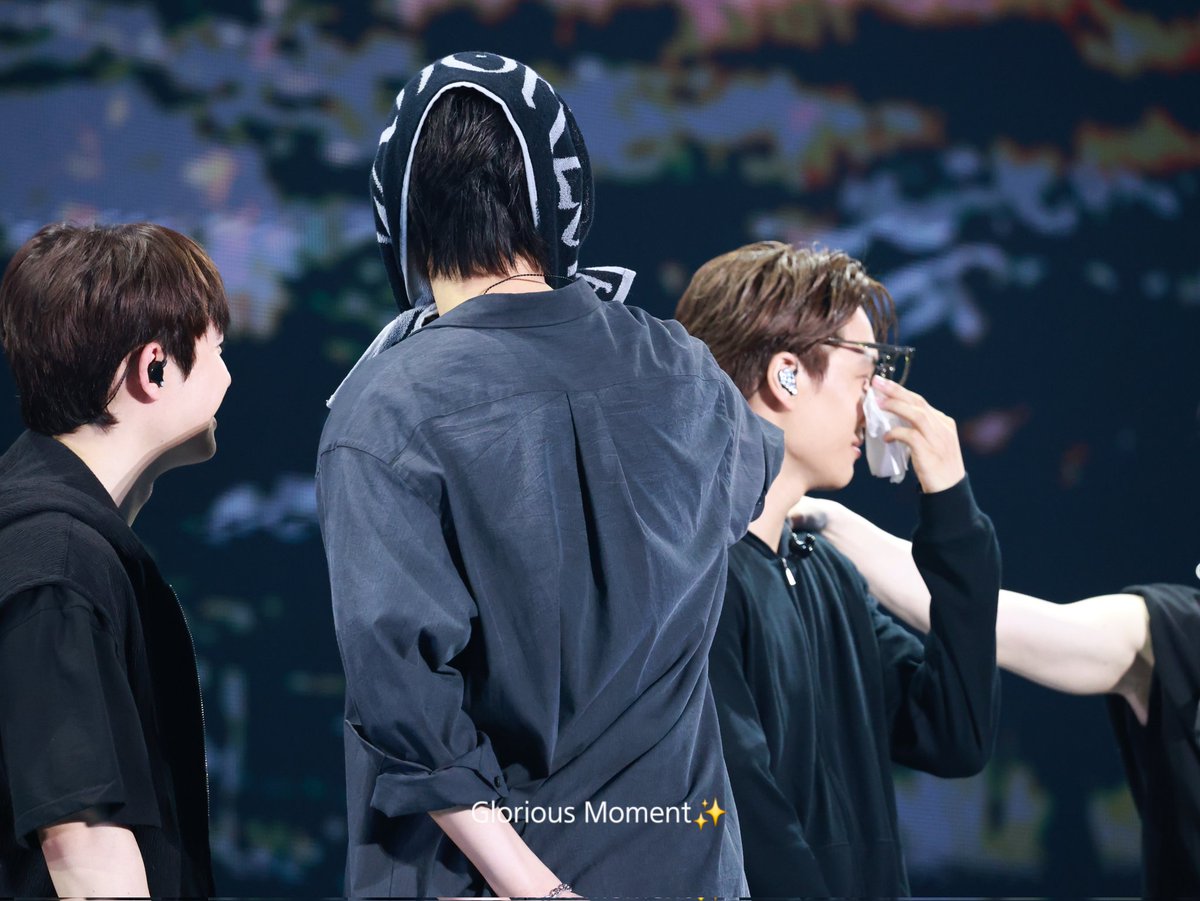 Glorious Moment✨ tweet media