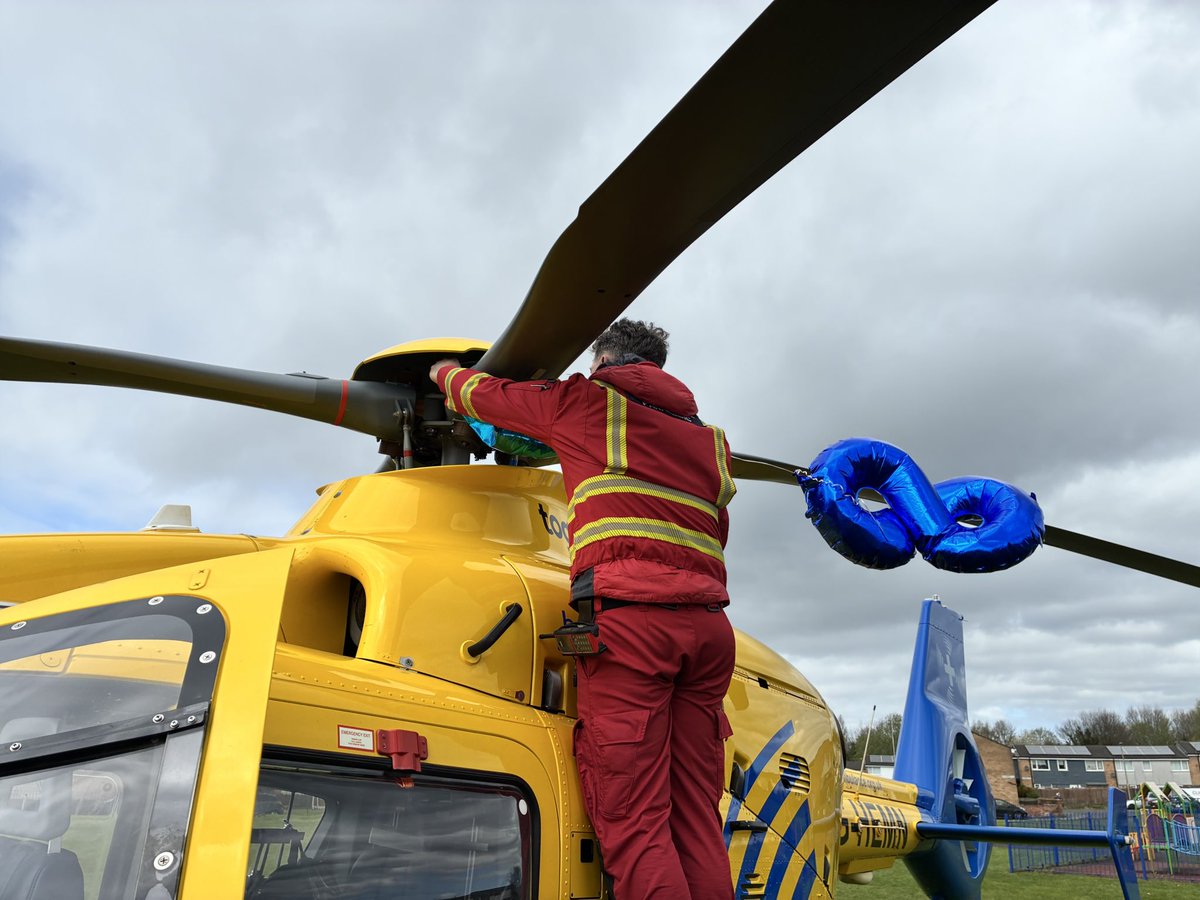 HartParamedic's tweet image. witter / X post
🎈⚠️ Released balloons don’t vanish — they become airborne hazards.
This happened in Wigan this morning. Luckily Spotted! They can interfere with aircraft, including helicopters. Please don’t release balloons. #AviationSafety #ThinkBeforeYouRelease
@NWAmbulance