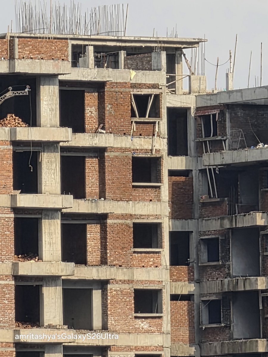 amritashya's tweet image. Check out these zoom shots: 1x, 5x, 10x, and 30x, all in 24MP mode. What are your thoughts, friends? 📸🤔 #Zoom #Shots #Mode #S26ultra  #Oneui