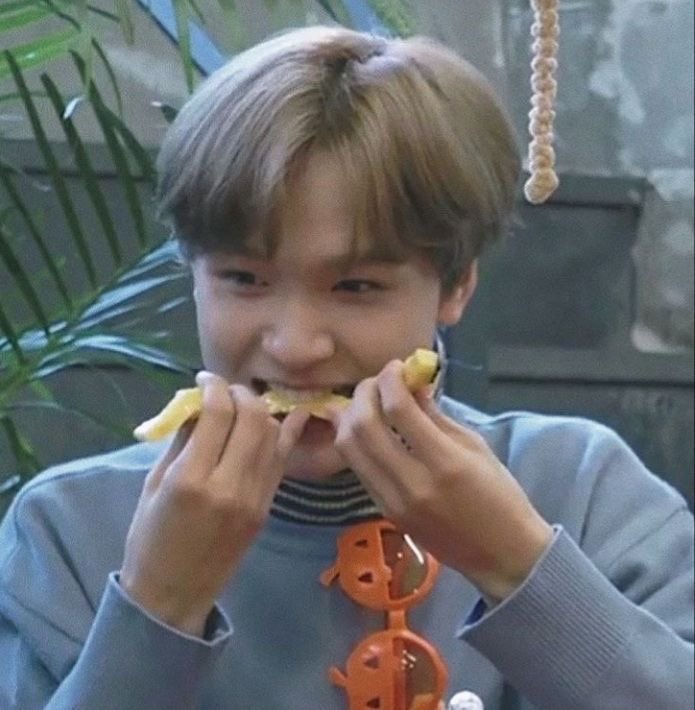 chanhaeɞ˚‧｡⋆| TASTE tweet media