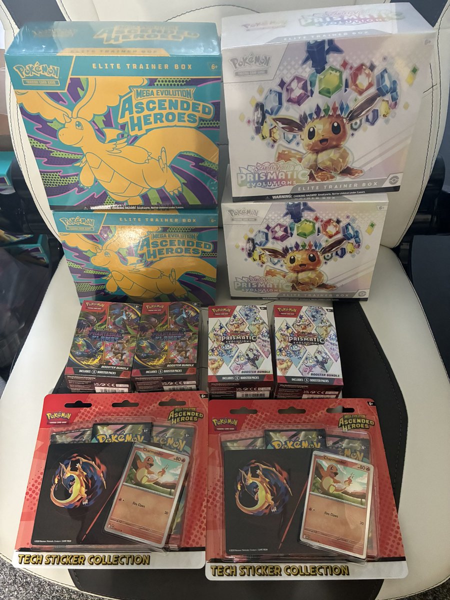 CardCrazeUni's tweet photo. @cardrestocks Wife and I did really well at Meijer this morning! https://t.co/N2wuQmC2WX