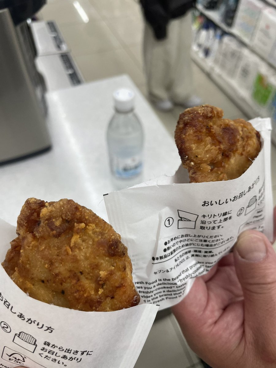 名無C / nanaC tweet media