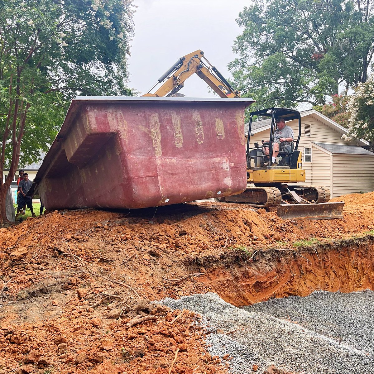 PoolscapesCLT's tweet image. Almost home! The installation of the Wylela Beach #fiberglasspool model. 
#pool