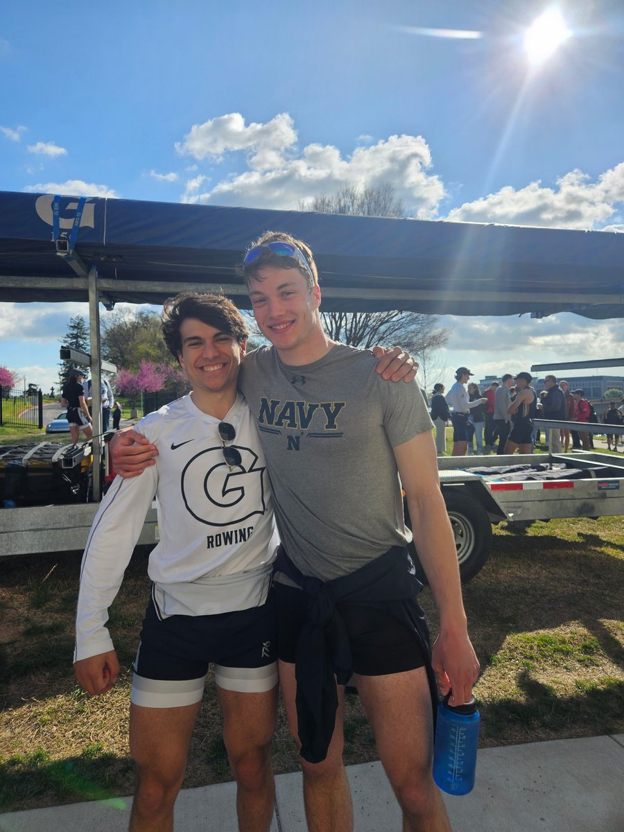andrewegorin's tweet photo. 2 pals @luke_hoffman_fast_rower https://t.co/XPIuf63xpA