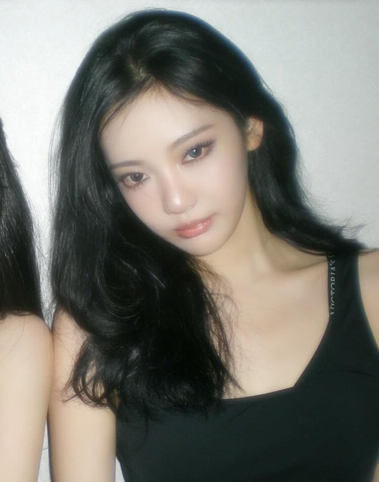 ningning medias 🪽 tweet media