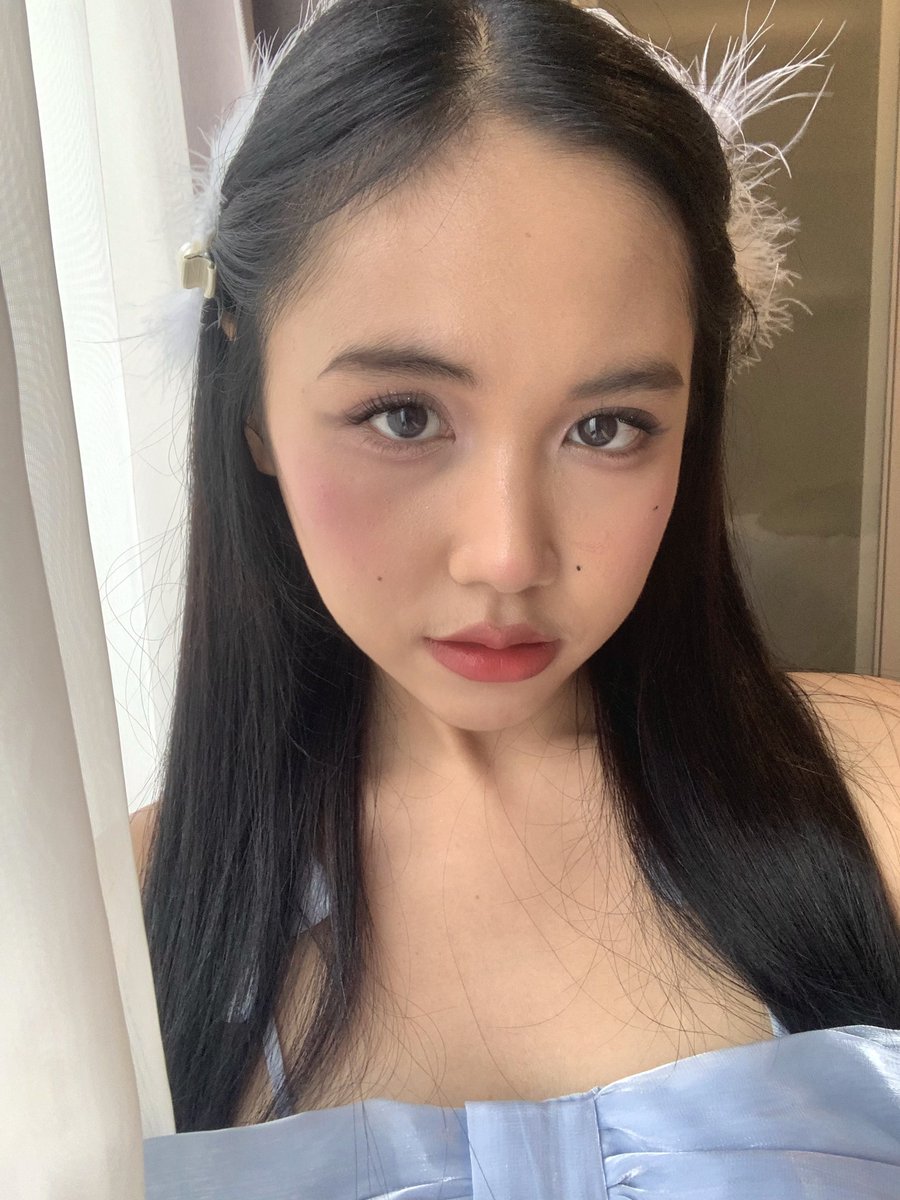 lola ☆ tweet media