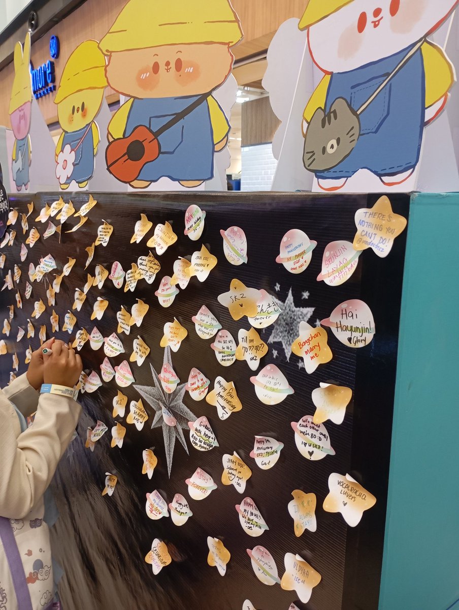 shanadoolset's tweet image. had a blast! see you again soon, stays! 

WE MAKE STRAY KIDS STAAAAAAY! 🙌💫🥰
#StayInTheLoop