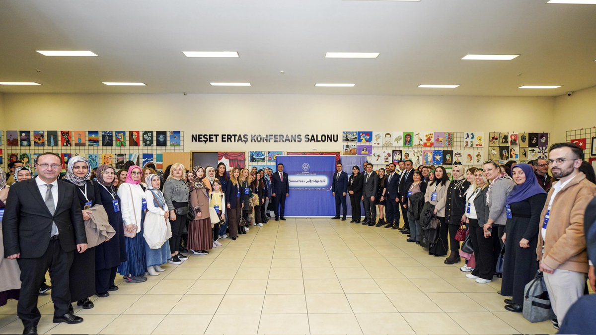 istanbulilmem's tweet photo. ✨ Müdürlüğümüzce düzenlenen "Türkiye Yüzyılı Maarif Modeli Cumartesi Atölyeleri"; İl Millî Eğitim Müdürümüz Murat Mücahit Yentür, Doğuş Üniversitesi Rektör Yardımcısı Prof.Dr.Şirin Karadeniz, eğitim yöneticileri ve öğretmenlerimizin katılımıyla Yusuf Özvatan Ortaokulunda gerçekleştirildi.

Eğitim ailemizle birlikte daha güçlü bir geleceğe! ✨

📍Esenyurt

@tcmeb @Yusuf__Tekin @MucahitYentur