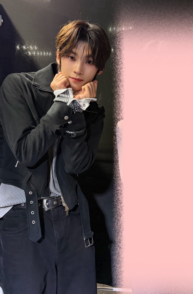 빙빙♡ ྀི tweet media