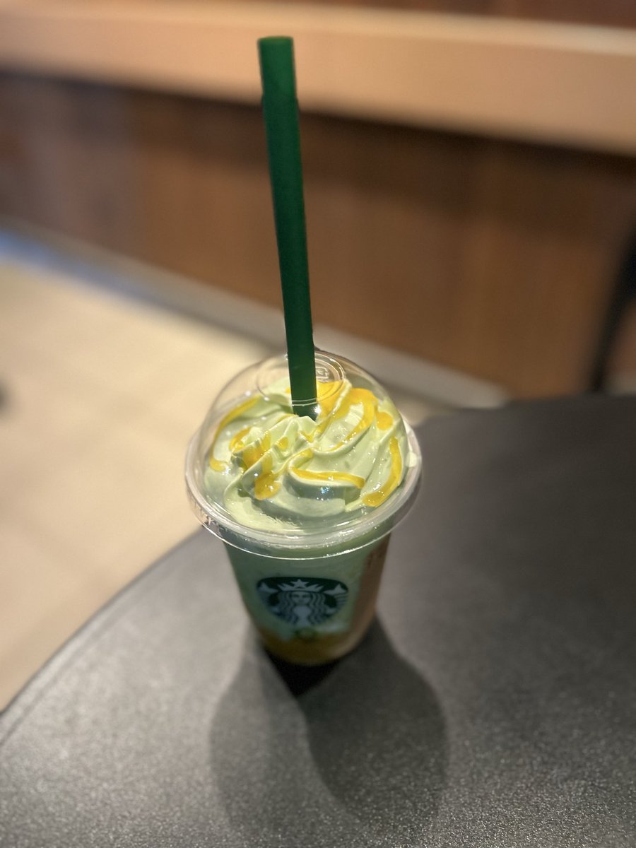 SanDiego_Jordan's tweet image. 朝から原宿に。
午後から用事があったのですが、111番。
残念ながら入店できませんでした。

今、店舗ごとにそれぞれ5種類のものを販売しているらしいですね。
行きつけの場所は、THE フラペチーノofメロンofメロン。
次回はどの味を求めて店舗へ行こうかなと。
#tcbjeans
#converse
#sapeur