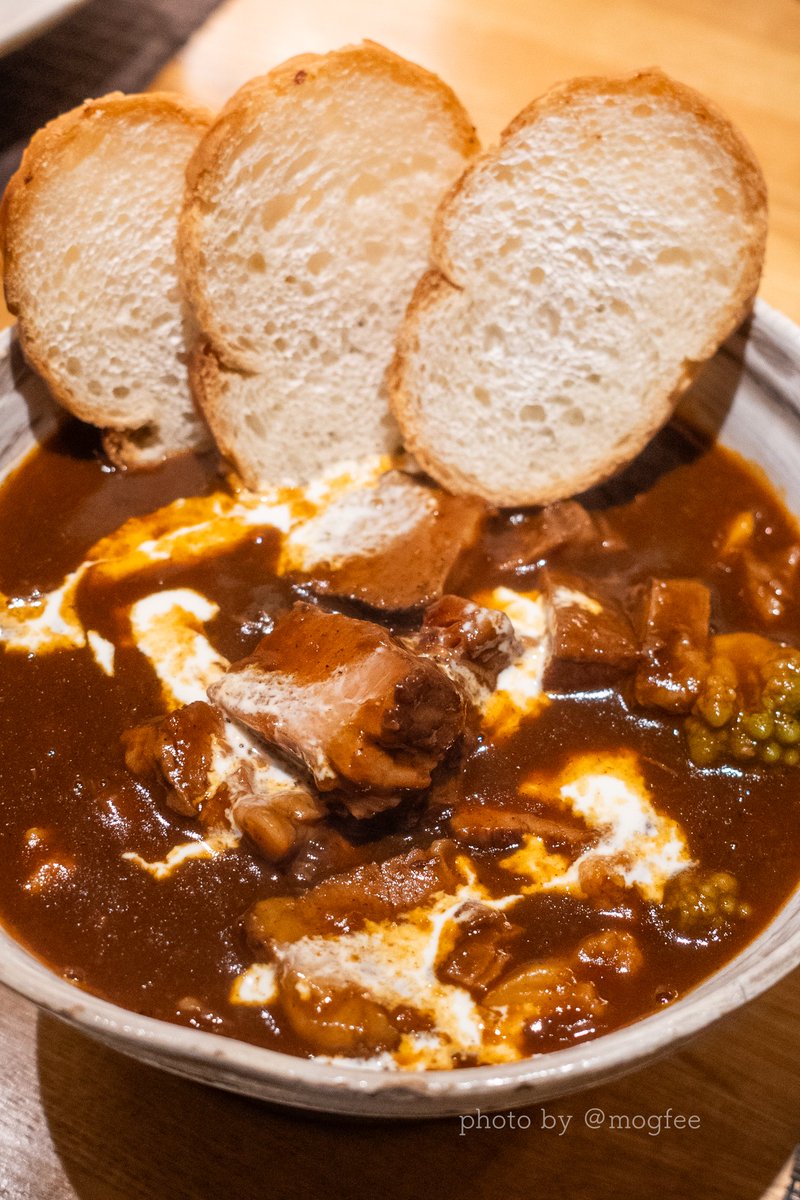 yuri abe ｜ mogfee tweet media