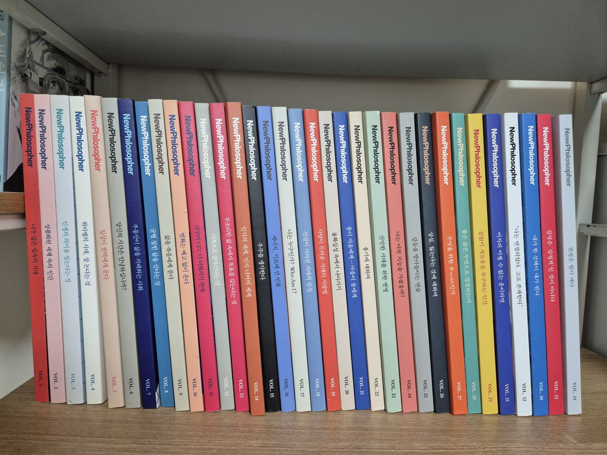 물까치 tweet media