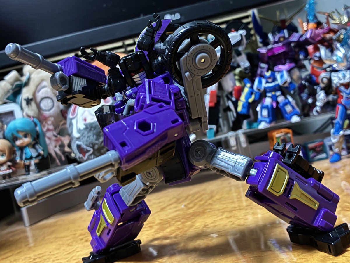 🍁🍊 tweet media