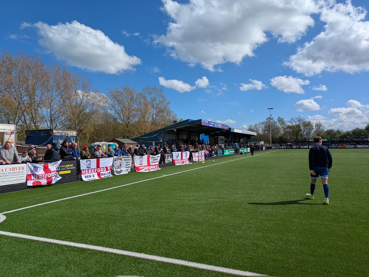 podge1606's tweet photo. A huge game in the battle to stay up. @HerefordFC cannot afford to lose. Let's do this 👊 #COYW https://t.co/Pxv0iseZSf