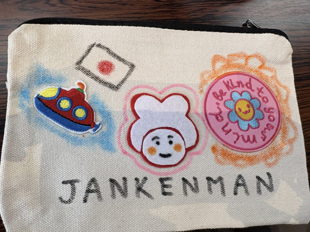 dozonkun's tweet photo. 今日はポーチ作りで、diFFiコーナーでじゃんけんマンポーチも作りました!
#じゃんけんマン
#diFFi https://t.co/uMsF0MfBYN