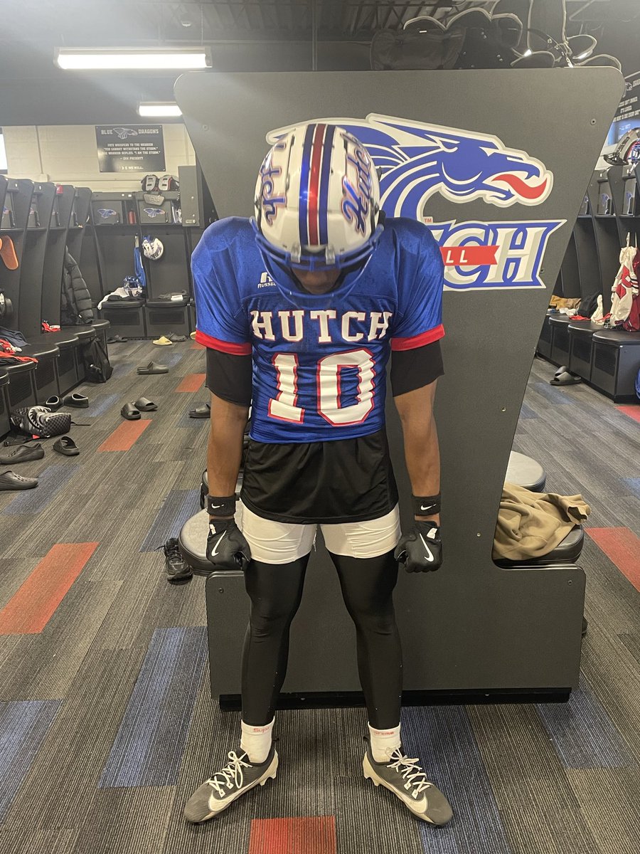 Devin Voltaire tweet media