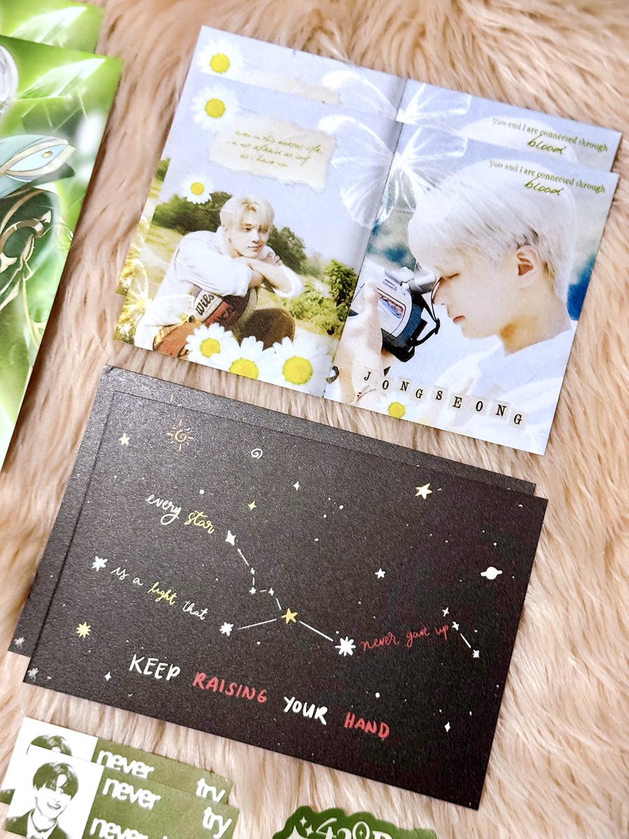 ⟢ JAYpril giveaway ✮⋆˙

✿⃘ alJAYtham set
✮ star collector set

• will be up for free claim via forms on april 15, 10:00am
• must be willing to pay for the shipping fee
• 10 sets available (pin, keyring, standee, postcards, stickers, and more)

#JAYpril #ENHYPEN_Jay