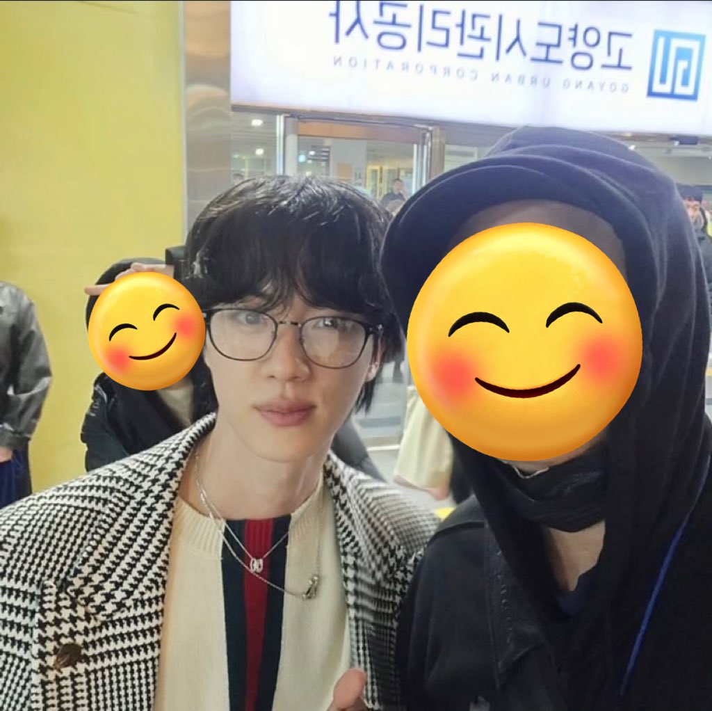 ⋆˚𝜗𝜚˚⋆ ayirang 🪭 tweet media