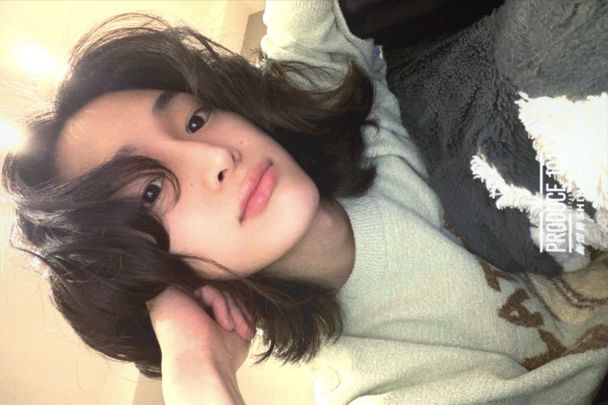 유m†.. tweet media