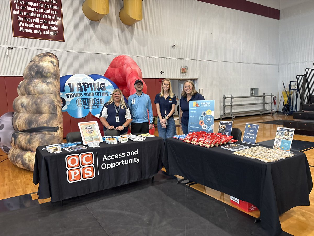 BalounKelly's tweet photo. Out here soaking up all the smiles at the commUNITY event! 💙 Nothing better than a Saturday with amazing families and even better conversations. @WekivaHigh @PiedmontlakesMs @OCPSnews @CSO_OCPS #accessandopportunity #parentacademy #vapeprevention https://t.co/8j9OMIN1vz