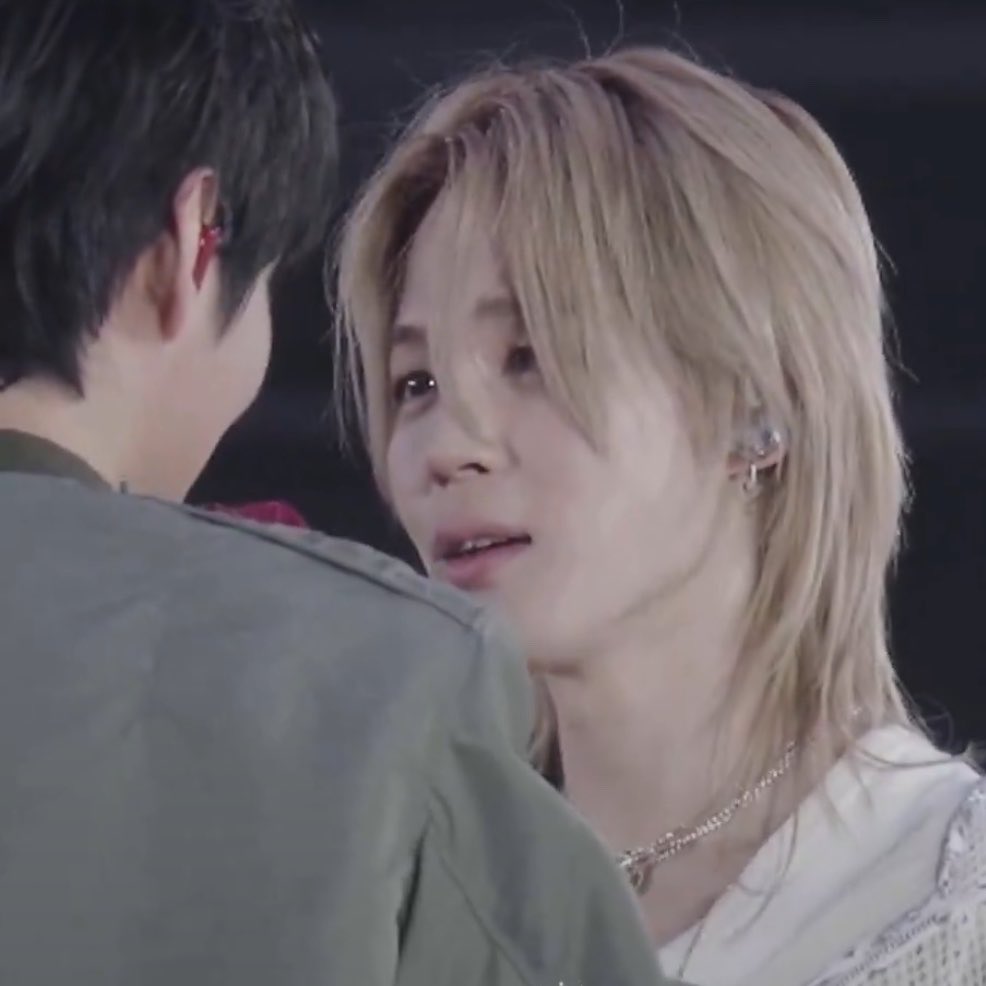 SR⁷💋⋆ 𝜗𝜚˚⋆ tweet media