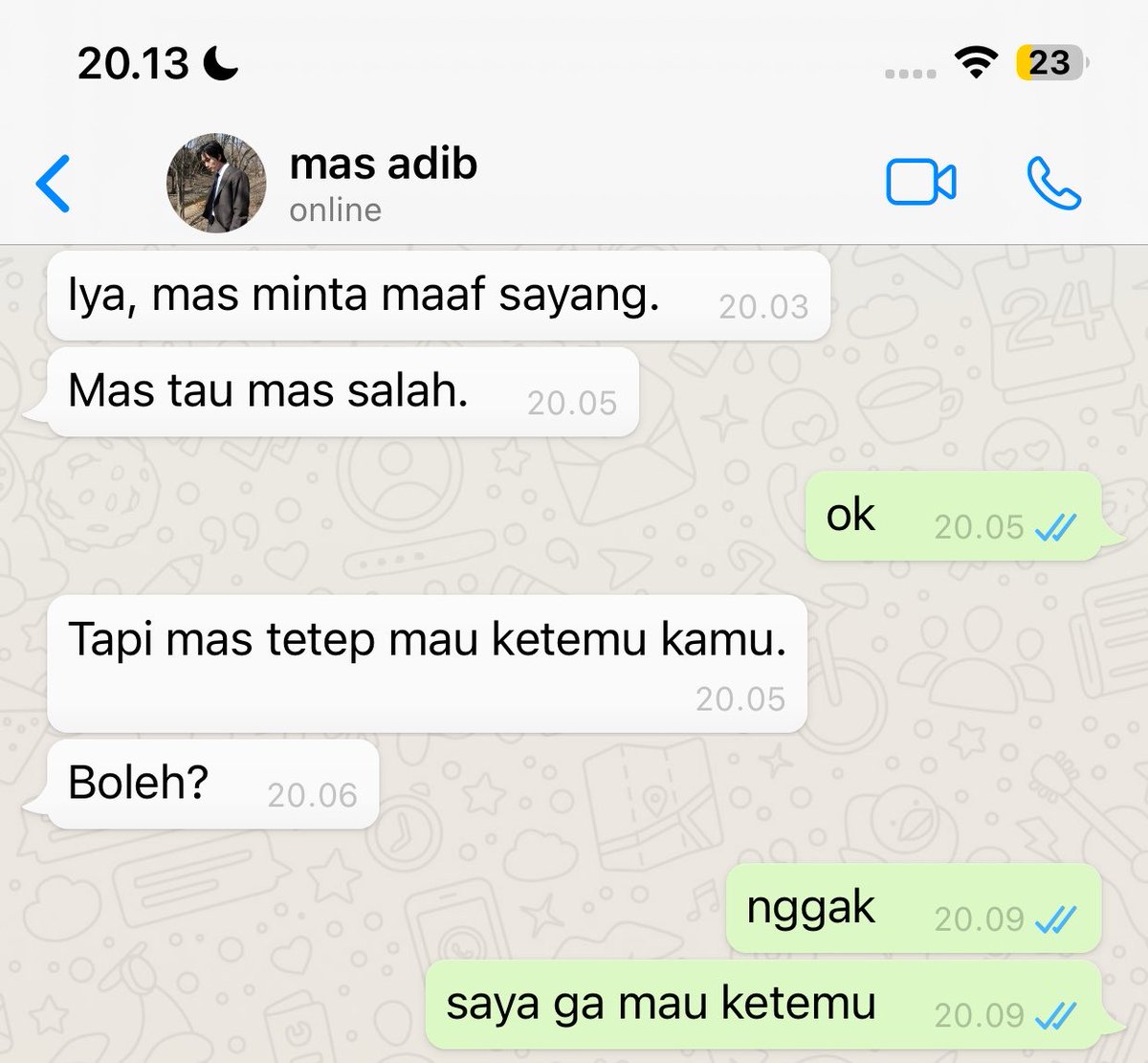 rofenaa. tweet media