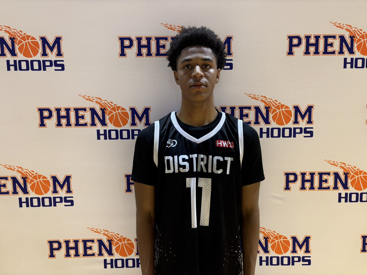 Final #PhenomGrassrootsTOC

District 5ive 16u 69
Kyree Floyd 20
Amare Mcclinton 13

Charleston Raptors 39
Darnell Gadsden 11