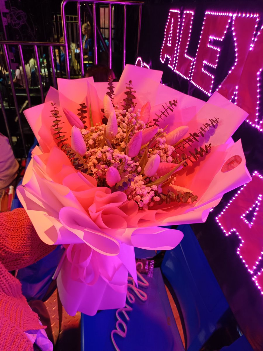 𝘾𝙖𝙡 🫶🏻 tweet media