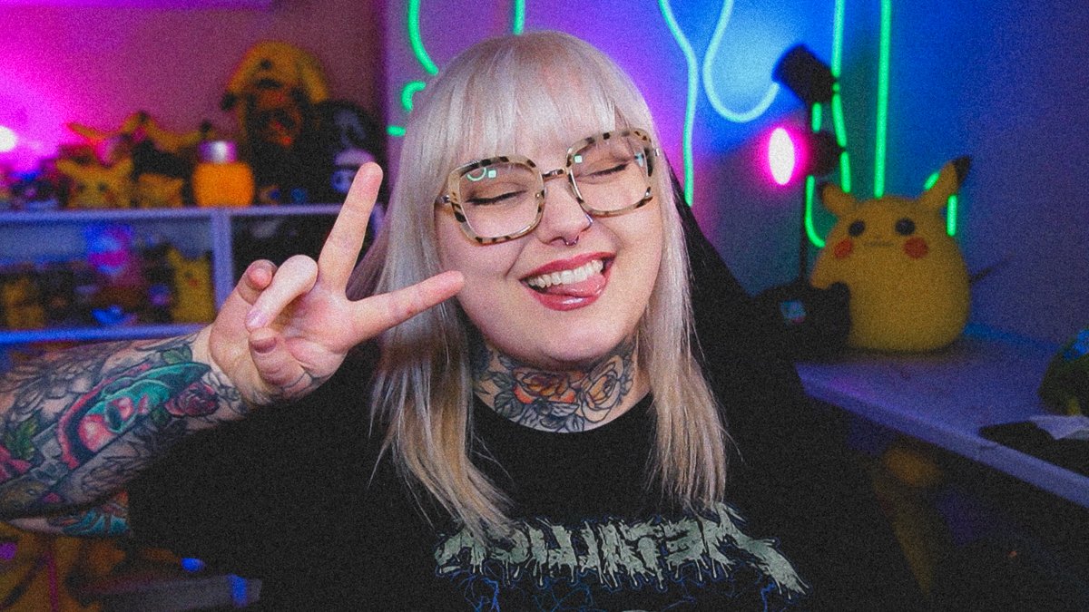 I am live playing DBD <3 if you wanna come say hello

twitch.tv/queensalem