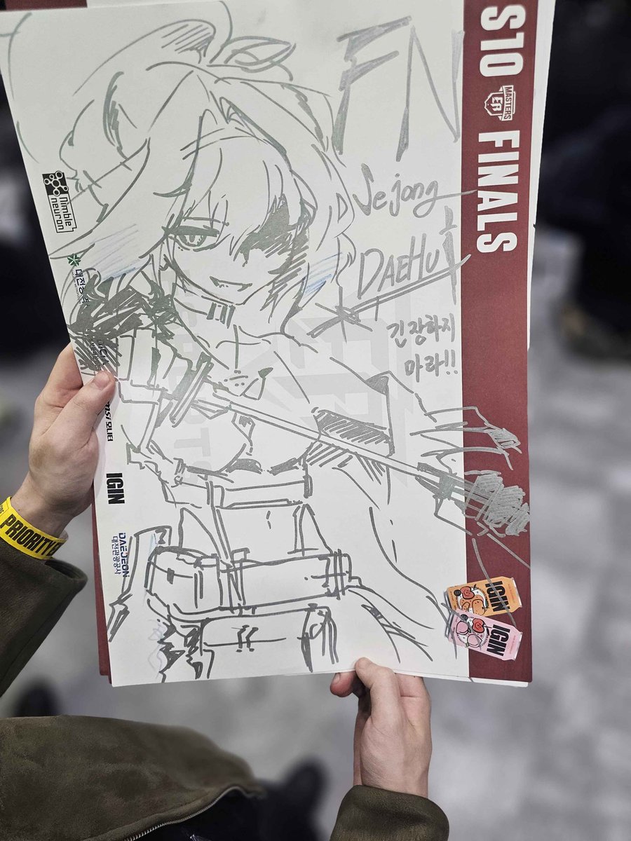 갓재정 tweet media