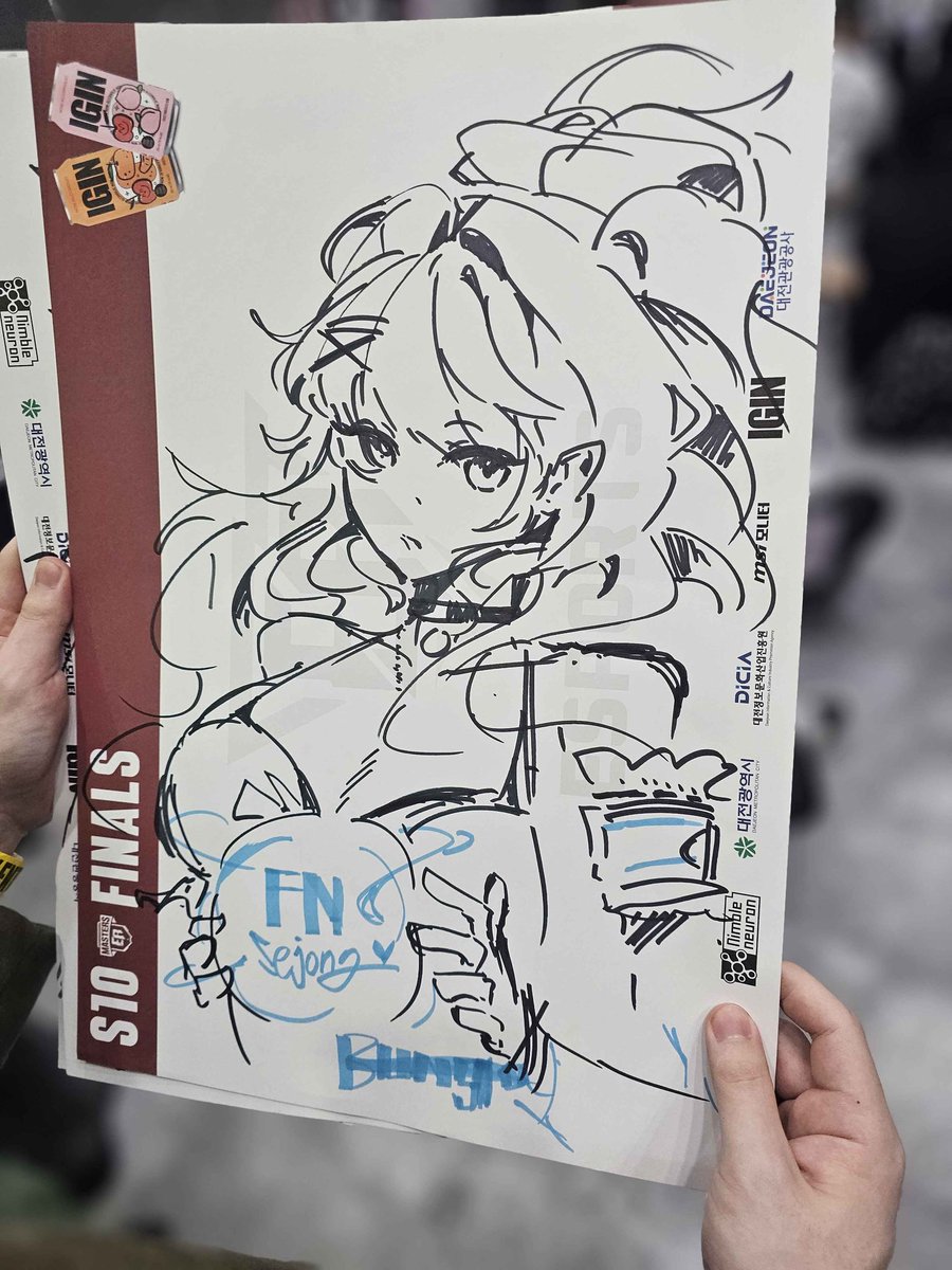 갓재정 tweet media