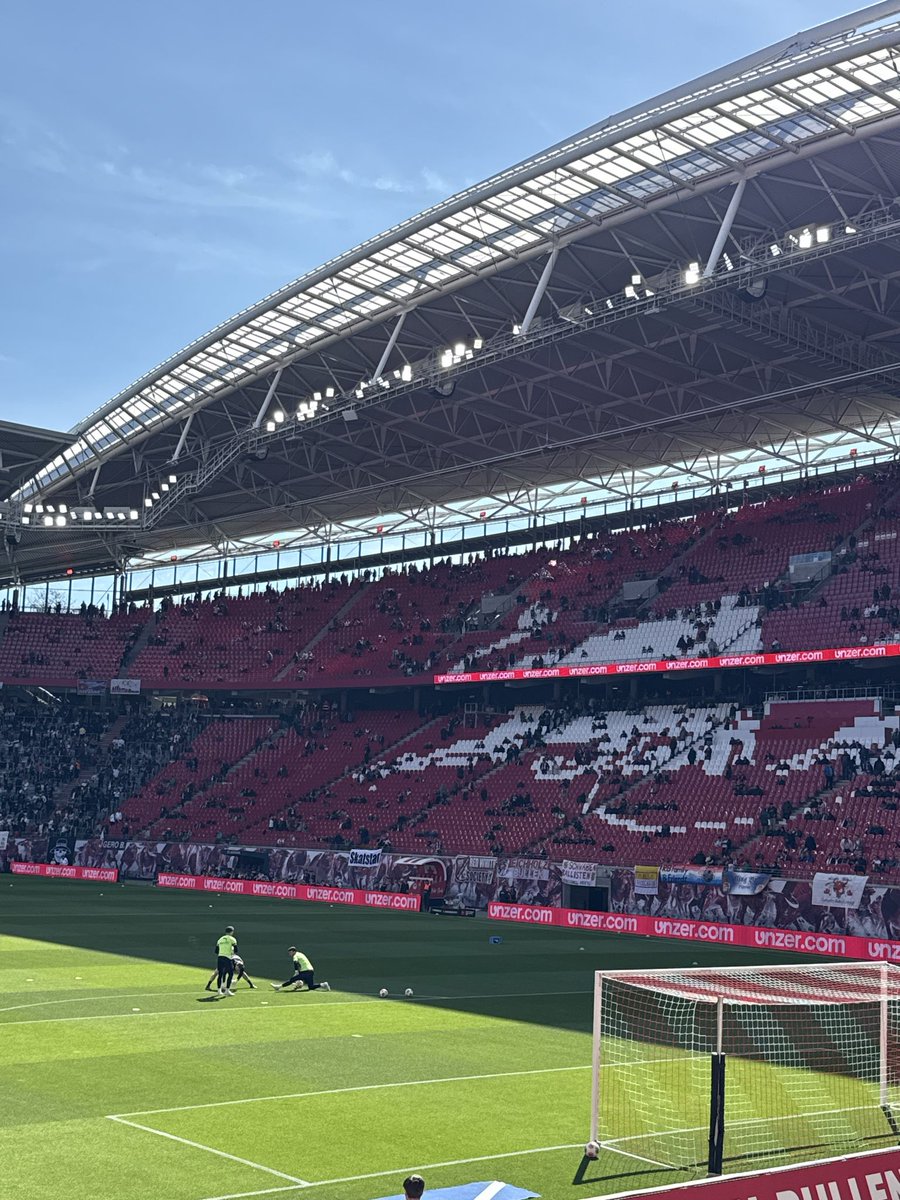 Heute mal hinterm Tor🔴⚪️🦾
<a href="/rb_fans/">RB-Fans.de</a> #RBLBMG