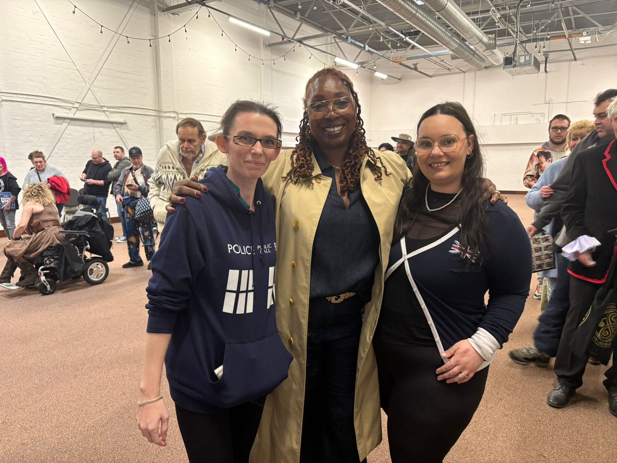 Extermimolly's tweet photo. Once again a top tier morning at Bedford charity con https://t.co/68MRpdmm2M