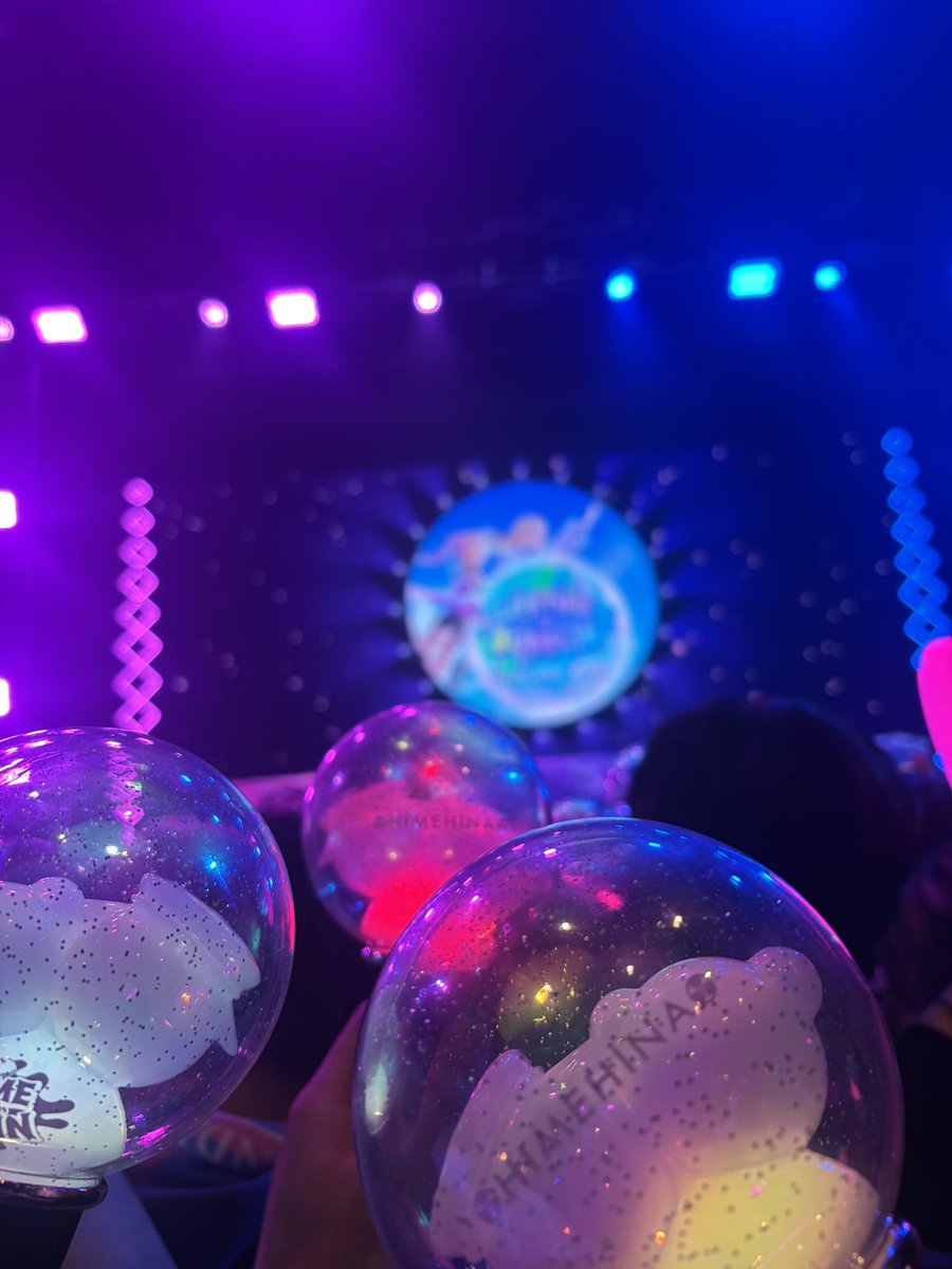 mfs_tsuka's tweet photo. バブリンツアーはこれでラスト！
ほんまに楽しかったし今日も最高だった！
ヒメヒナBIG LOVE🩷🩵
#ヒメヒナワールドツアー名古屋 https://t.co/gxEI2fjeVe